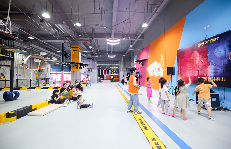 indoor play equipment manufacturers