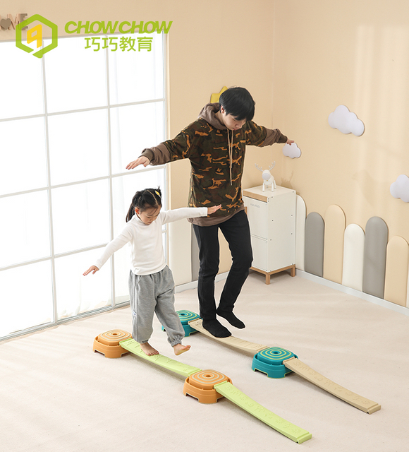 Qiao Qiao kids sensory training equipment toys children balance board indoor tactile balance beam for kindergarten