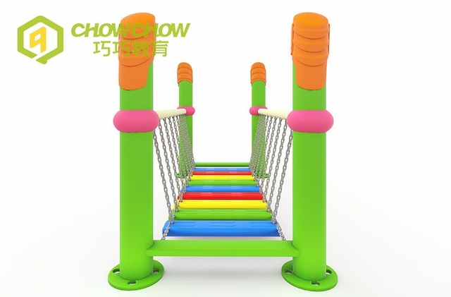 QiaoQiao adventure fitness equipment plastic wobble bridge daycare sensory exercise play balance bridge swing beam for kids