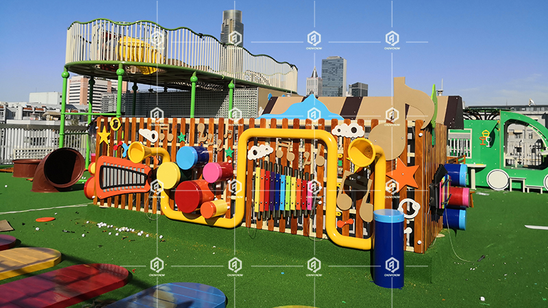 What material is used for outdoor playground?Advantages & Disadvantages of different materials