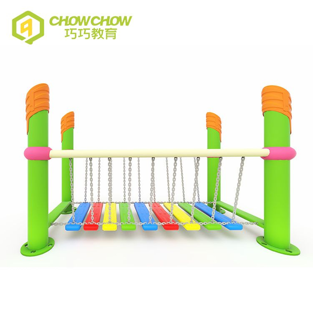 QiaoQiao adventure fitness equipment plastic wobble bridge daycare sensory exercise play balance bridge swing beam for kids