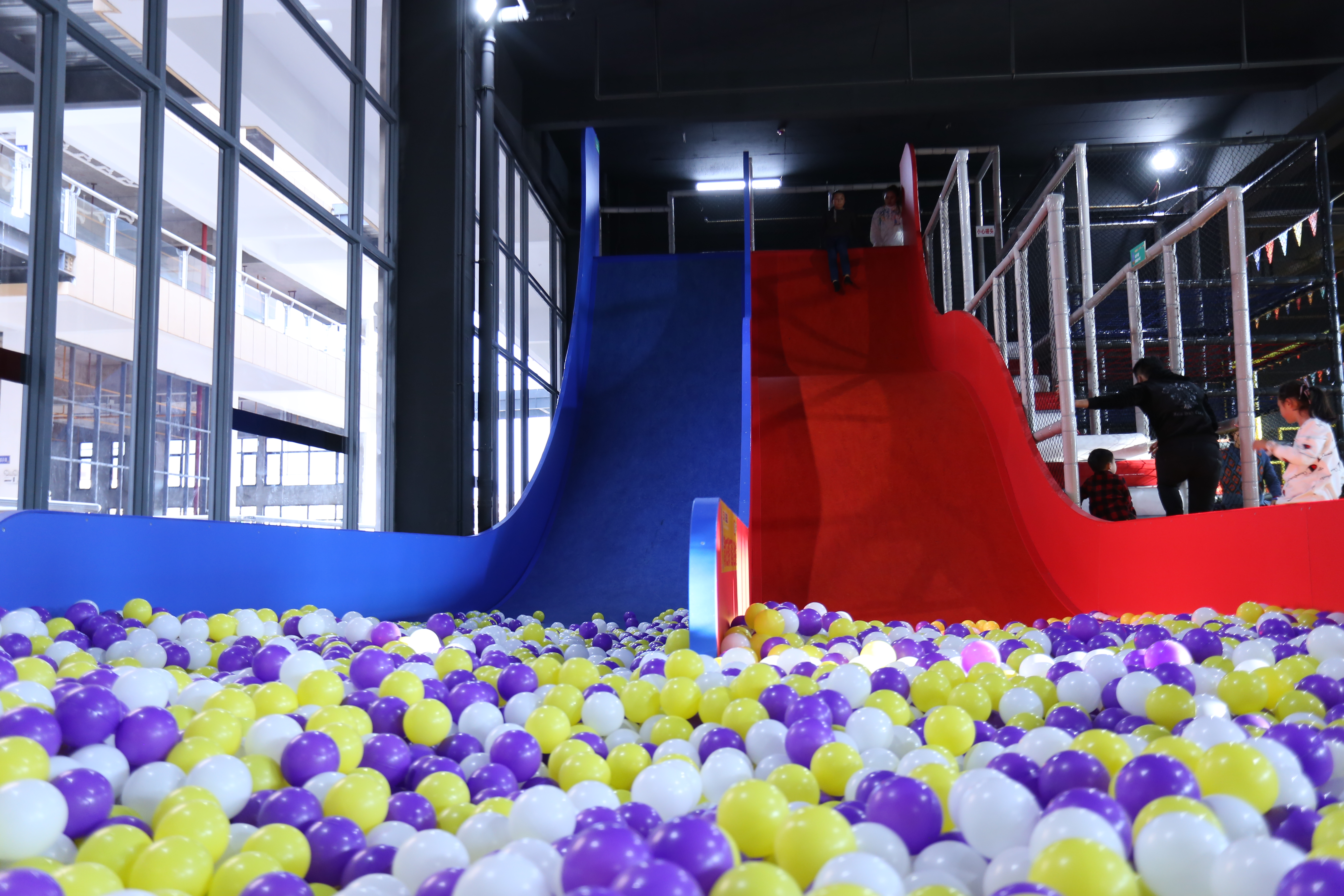 Don’t Make These 4 Mistakes When You Purchase Indoor Playground Equipment!1 (1)