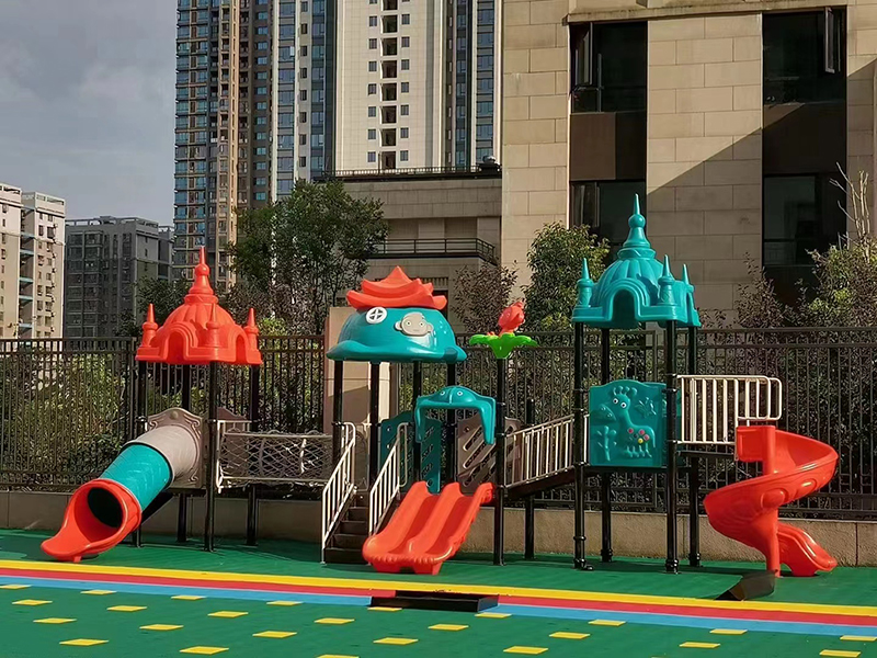 outdoor playground set