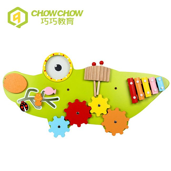 Early Education Crocodile Interactive Wooden Wall Game Toys for Sale