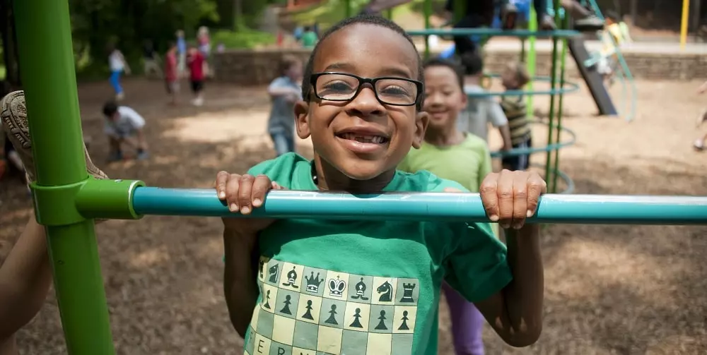 How to Sanitize Outdoor Playground Equipment 3