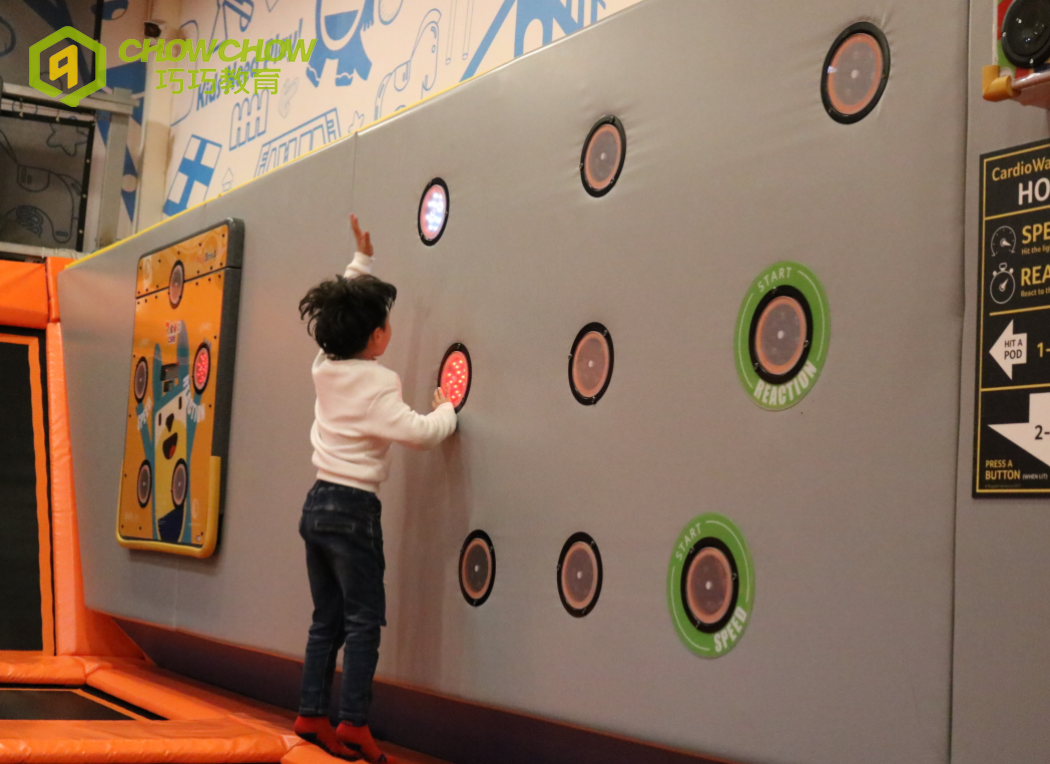 New design Children's Commercial Indoor Interactive amusement park Playground Equipment with children