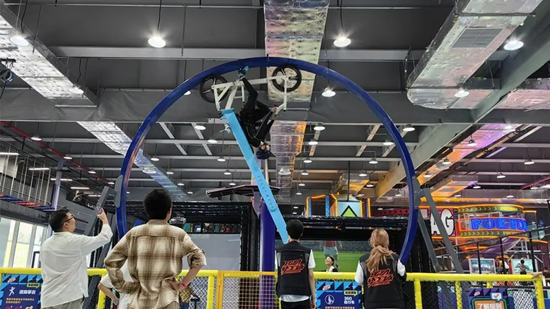 The Secret Tips for Building A Five-Star Reputation in The Online Platform Evaluation Management of Indoor Amusement Parks