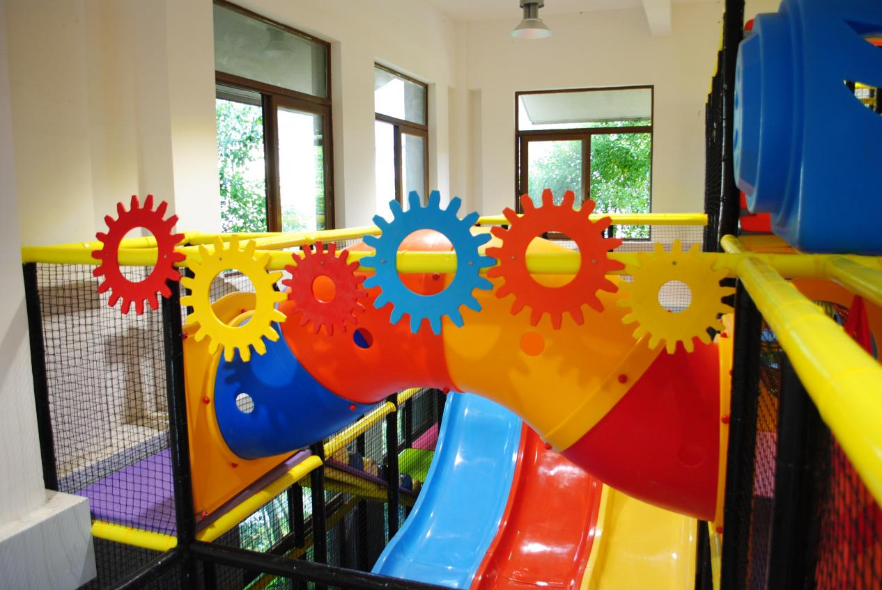 QQtoy indoor playground