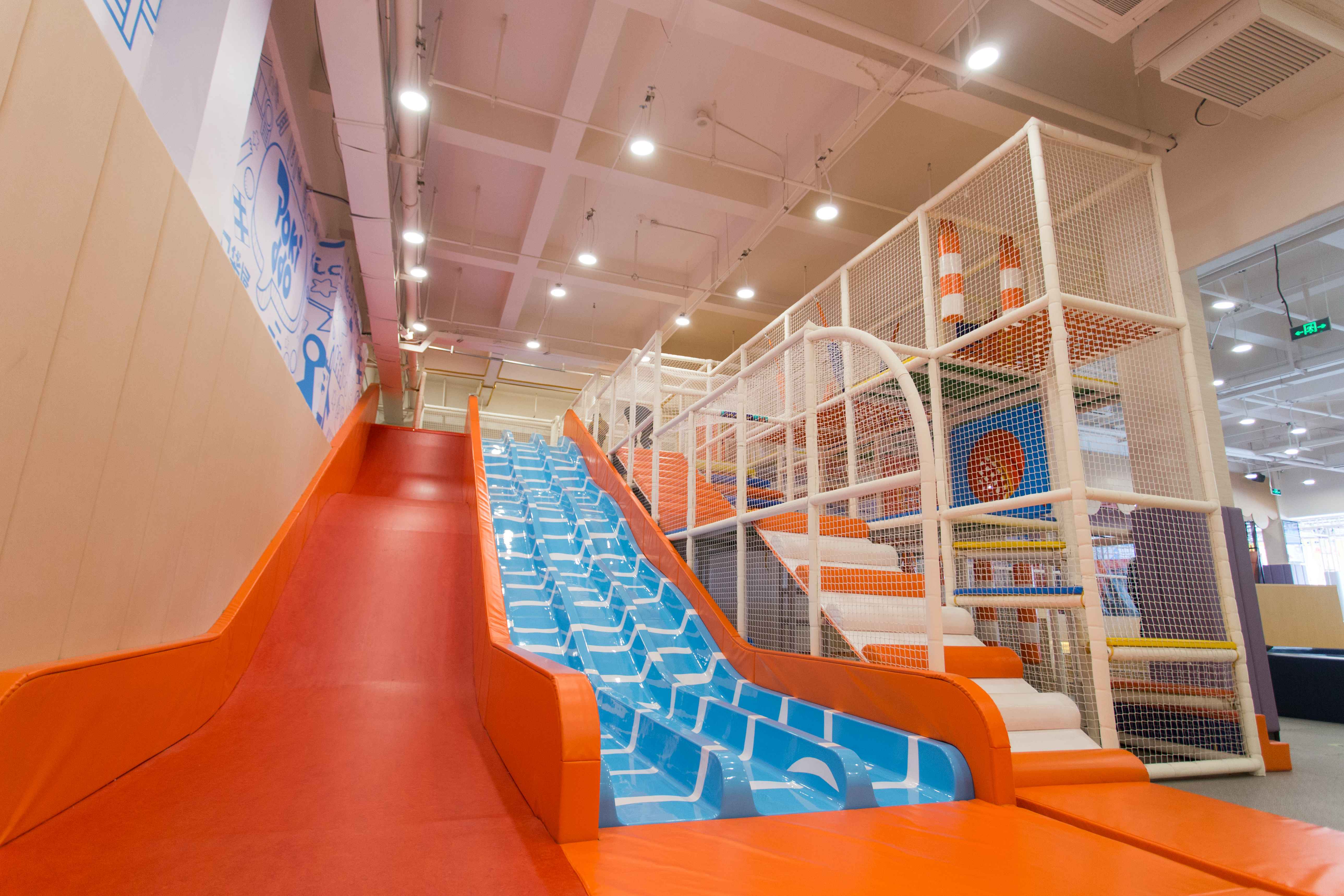 Indoor children's playground