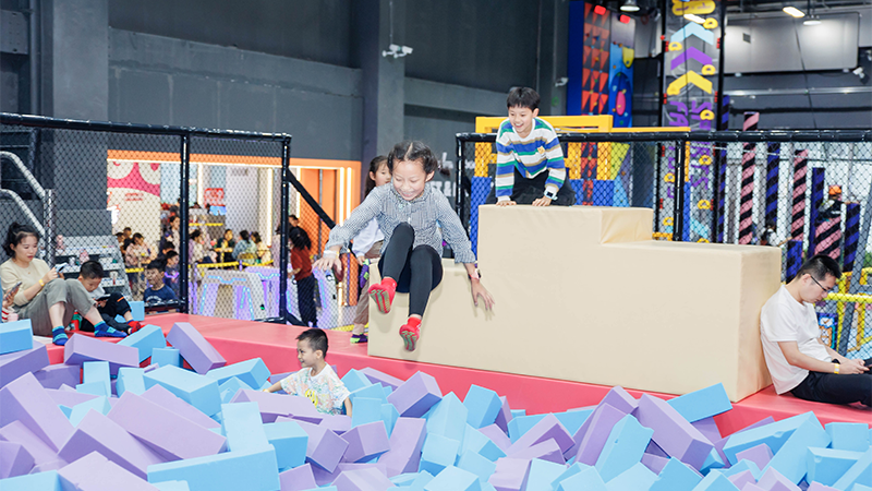 trampoline park vendor